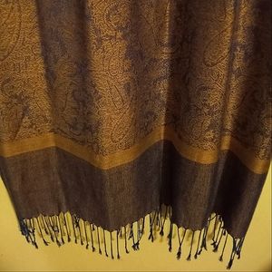 Pashmina and silk scarf with fringe. Blue and cinnamon color.